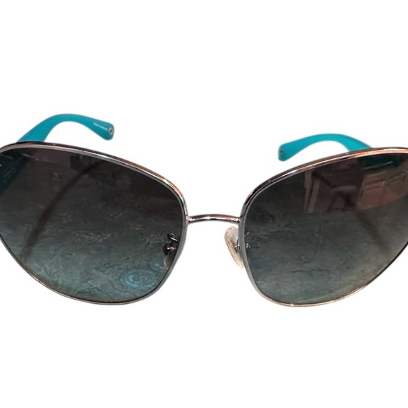 Coach Sunglasses HC7016 Silver/Aqua with Gradient Lenses EUC - Picture 4 of 10